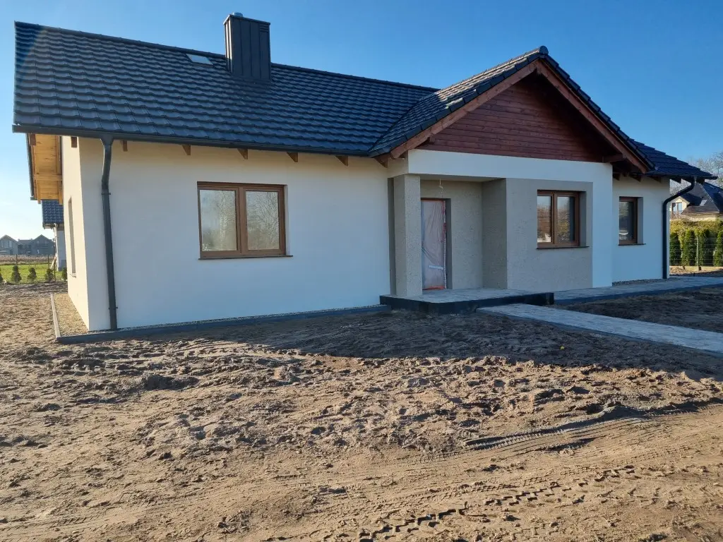 20251119 112439 (Średnie)